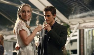 The Vampire Diaries: Stefan y Caroline se besan en el tráiler del siguiente episodio