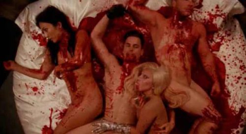 “American Horror Story: Hotel”: ¡Una orgía sangrienta para el estreno!
