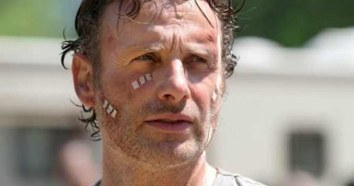 “The Walking Dead”: ¡Algo pasa con la mano de Rick!