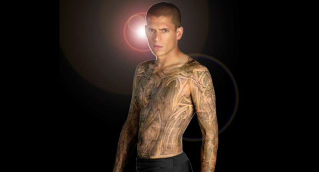 Imagen promo de Prision Break con los nuevos tatuajes de Wenworth Miller