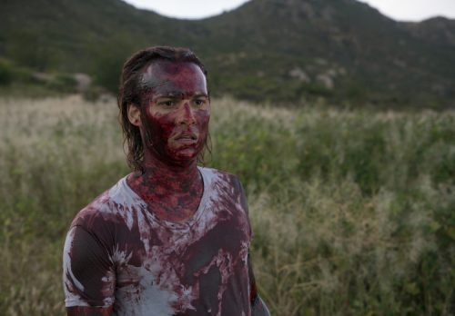 “Fear The Walking Dead”: ¿Podría haber personajes inmunes a la mordedura zombie?